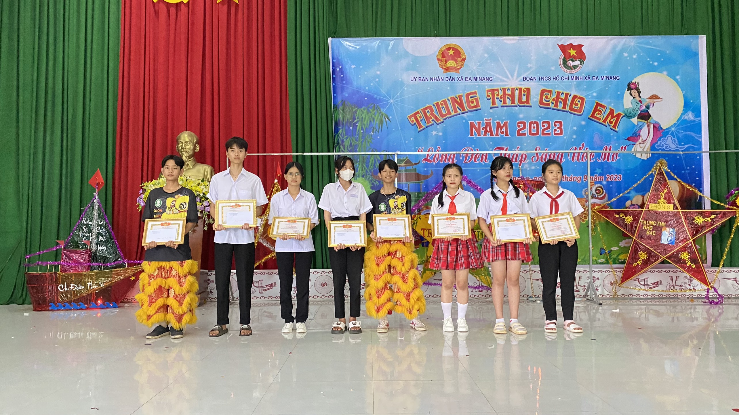 Trao giải